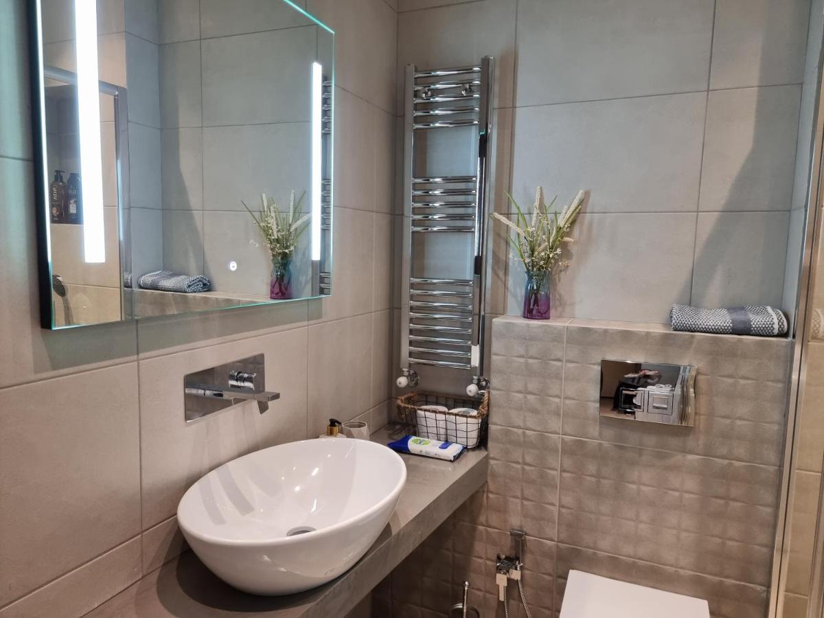 Iris City Center Premium Studio سالونيك المظهر الخارجي الصورة